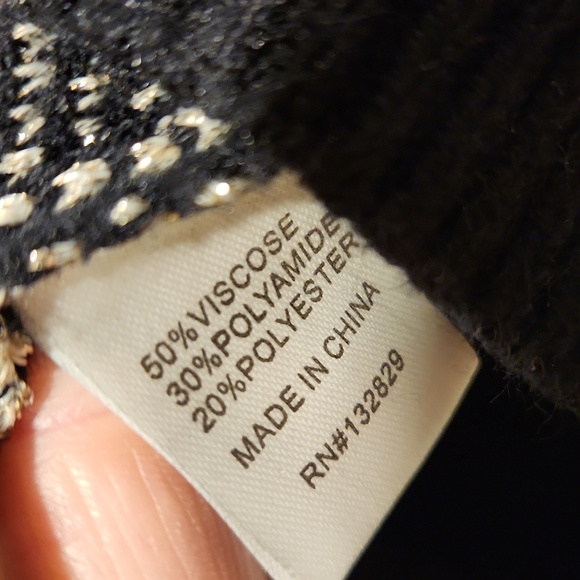 superdown Black and Cream Star Sweater - Picture 6 of 8